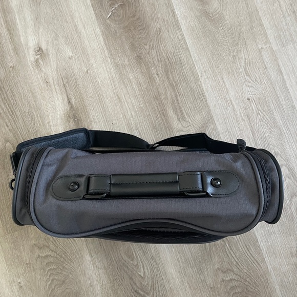 Eddie Bauer Luggage Carry On Grey Shoulder Bag - Picture 9 of 15